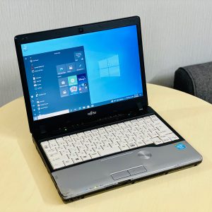 Fujitsu-netbook-Used Laptop- DeviceMama